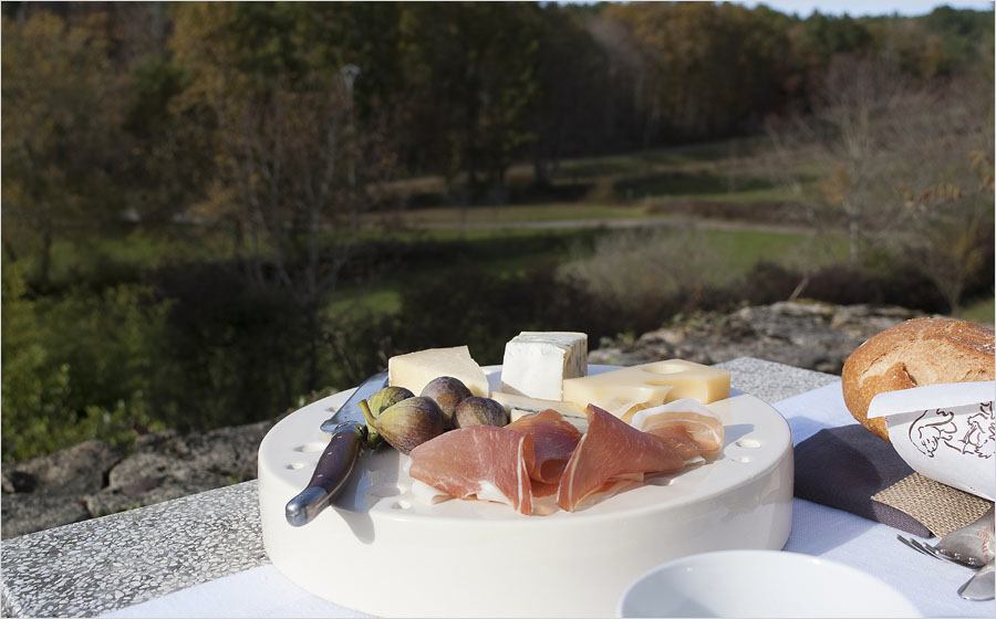 Professional property photography Villereal - professional photographers near Villereal for property photography